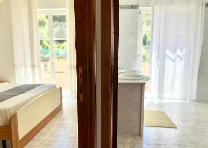 Nura's - Casa Le Rose *