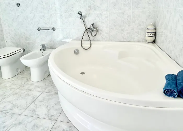 Nura's - Casa Le Rose Daire *