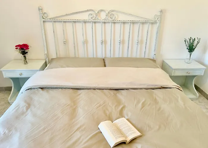 Nura's - Casa Le Rose * Bosa