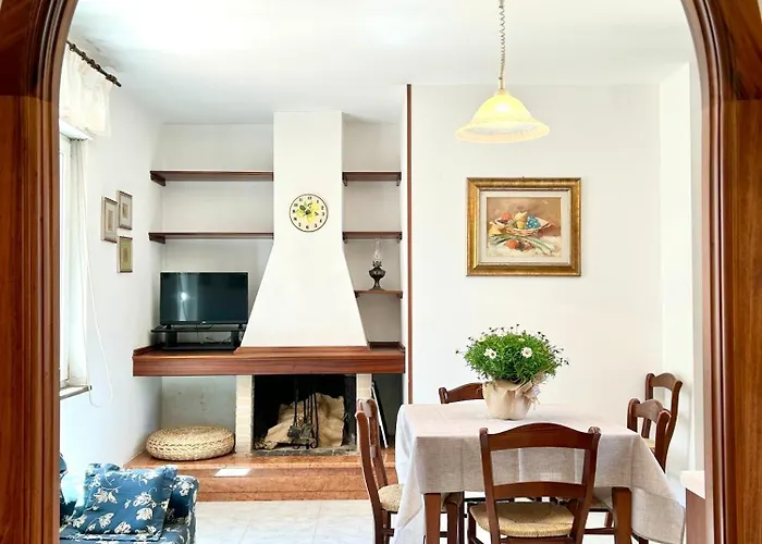 Nura's - Casa Le Rose * Bosa